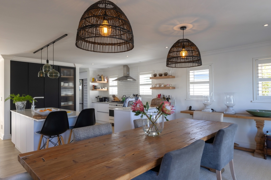 4 Bedroom Property for Sale in Thesen Islands Western Cape
